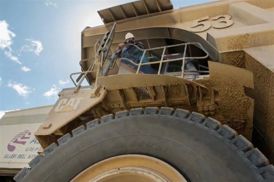 Quieren más mujeres en minería